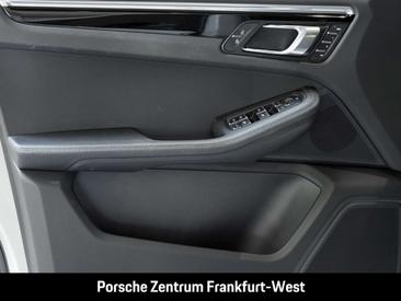 Porsche Macan Electrique S — photo 32