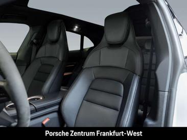 Porsche Taycan 4S — photo 10
