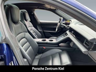 Porsche Taycan Turbo — photo 9