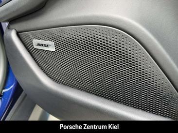 Porsche Taycan Turbo — photo 18