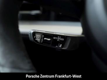 Porsche Taycan 4S — photo 28