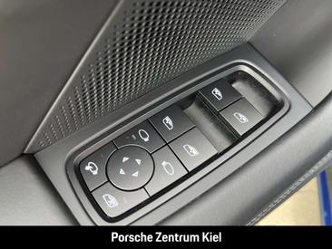 Porsche Taycan Turbo — photo 27