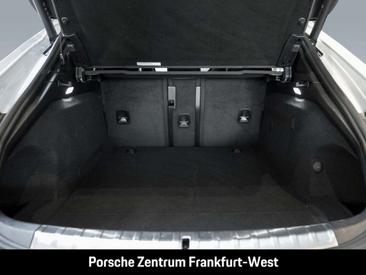 Porsche Taycan 4S — photo 33