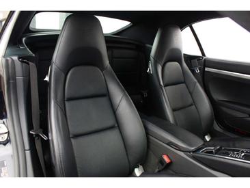 Porsche 991 II Carrera 4 — photo 14