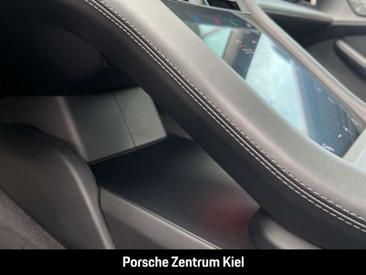Porsche Taycan Turbo — photo 42