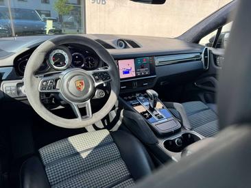 Porsche Cayenne III E-Hybrid — photo 7