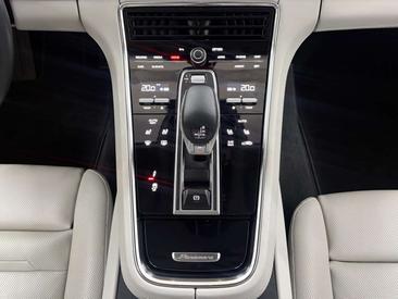 Porsche Panamera II Turbo S — photo 18