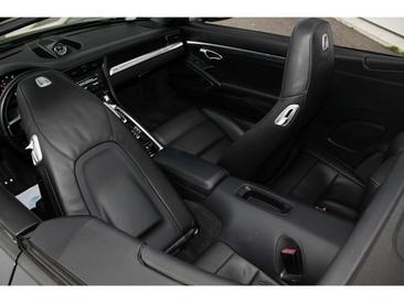 Porsche 991 II Carrera 4 — photo 28