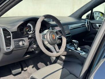 Porsche Cayenne III E-Hybrid — photo 12