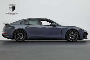 Porsche Panamera II GTS — photo 7