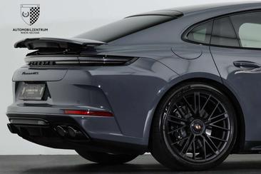 Porsche Panamera II GTS — photo 12