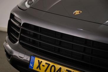 Porsche Cayenne III Base Platinum Edition — photo 18