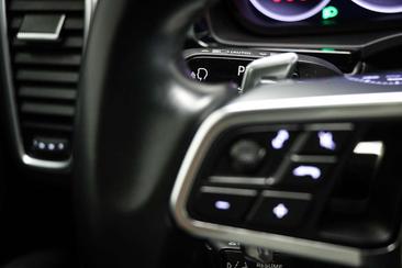 Porsche Cayenne III Base Platinum Edition — photo 34