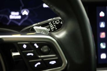 Porsche Cayenne III Base Platinum Edition — photo 36