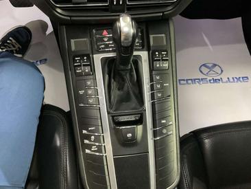 Porsche Macan Electrique Base — photo 9