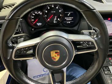Porsche Macan Electrique Base — photo 11