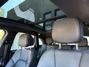 Porsche Macan Electrique S — photo 10