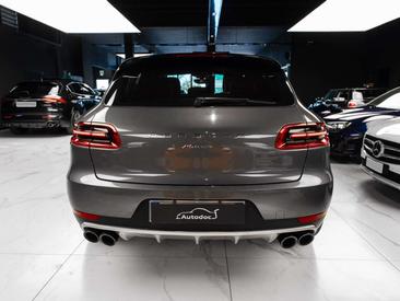 Porsche Macan Electrique Base — photo 5