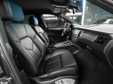 Porsche Macan Electrique Base — photo 17