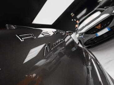 Porsche Macan Electrique Base — photo 23
