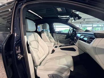 Porsche Macan S — photo 12