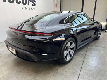 Porsche Taycan 4S — photo 7