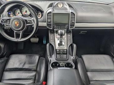 Porsche Cayenne III Turbo — photo 10