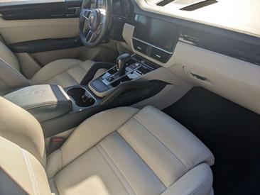 Porsche Cayenne III GTS — photo 8