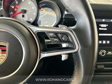 Porsche Macan Electrique S — photo 8