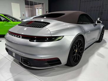 Porsche 992 I Carrera 4S — photo 3