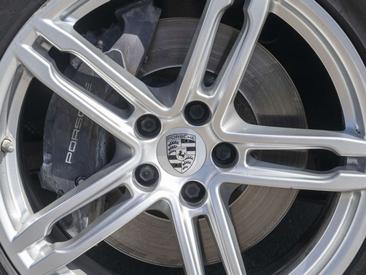Porsche Macan Electrique — photo 12
