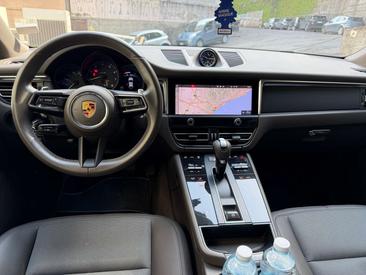 Porsche Macan Electrique Base — photo 6