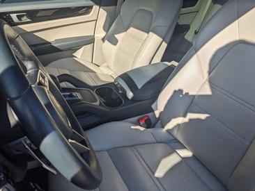 Porsche Cayenne III GTS — photo 21