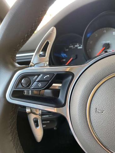 Porsche Macan Electrique S — photo 17