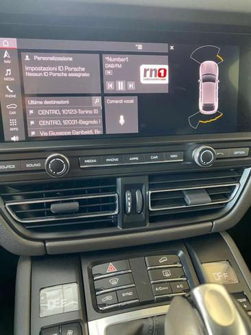 Porsche Macan Electrique S — photo 22