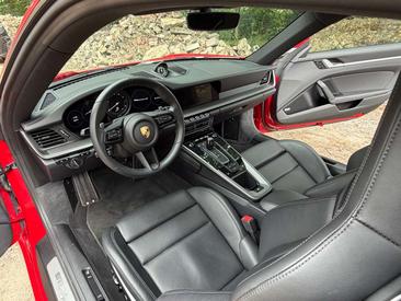 Porsche 992 I Carrera 4S — photo 10