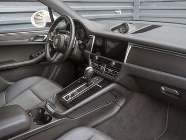 Porsche Macan Electrique — photo 28