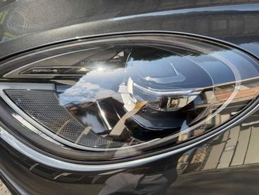 Porsche Macan Electrique Base — photo 18