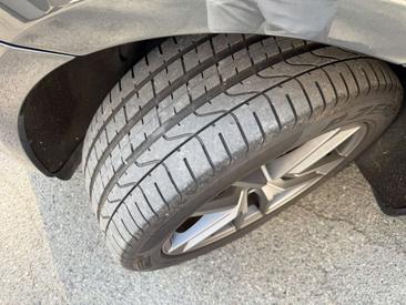 Porsche Macan Electrique Base — photo 19