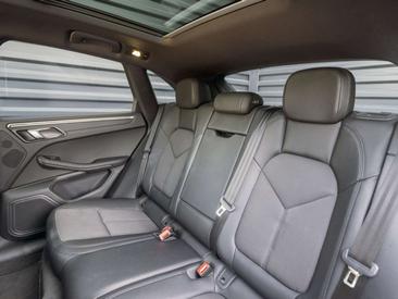 Porsche Macan Electrique — photo 32