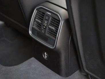 Porsche Macan Electrique — photo 34