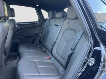 Porsche Macan Electrique Base — photo 7