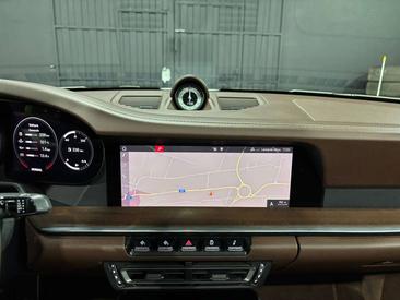 Porsche 992 I Carrera 4S — photo 12