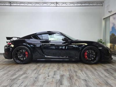 Porsche 718 Cayman GT4