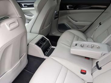 Porsche Panamera II Turbo — photo 25