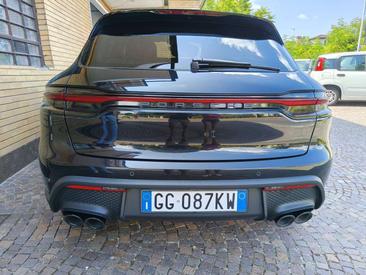 Porsche Macan Electrique Base — photo 3