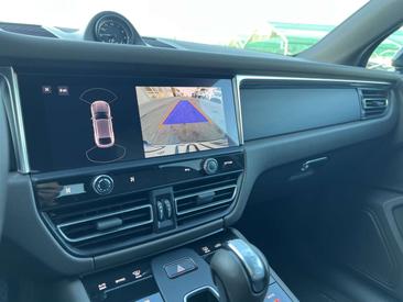 Porsche Macan Electrique Base — photo 13