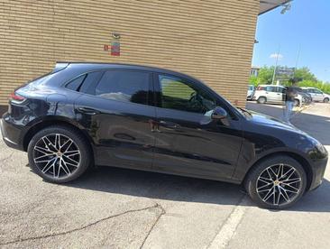 Porsche Macan Electrique Base — photo 6