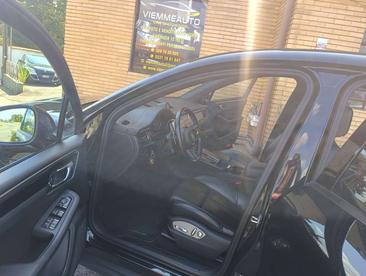 Porsche Macan Electrique Base — photo 18