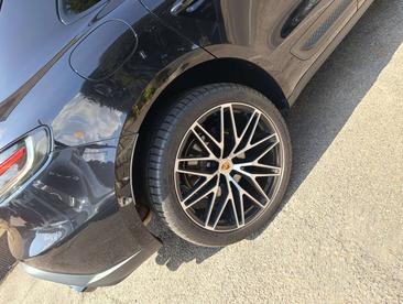 Porsche Macan Electrique Base — photo 21